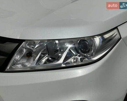 Білий Сузукі Вітара, об'ємом двигуна 1.59 л та пробігом 155 тис. км за 14700 $, фото 4 на Automoto.ua