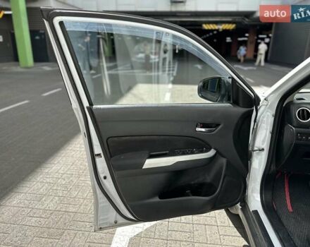 Білий Сузукі Вітара, об'ємом двигуна 1.59 л та пробігом 155 тис. км за 14700 $, фото 14 на Automoto.ua