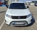 Белый Сузуки Витара, объемом двигателя 1.6 л и пробегом 170 тыс. км за 13800 $, фото 3 на Automoto.ua