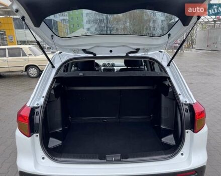 Білий Сузукі Вітара, об'ємом двигуна 1.59 л та пробігом 176 тис. км за 10800 $, фото 17 на Automoto.ua