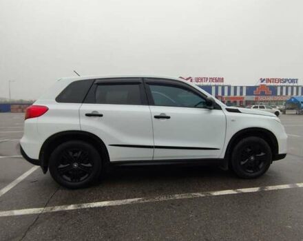 Білий Сузукі Вітара, об'ємом двигуна 1.59 л та пробігом 170 тис. км за 13800 $, фото 5 на Automoto.ua