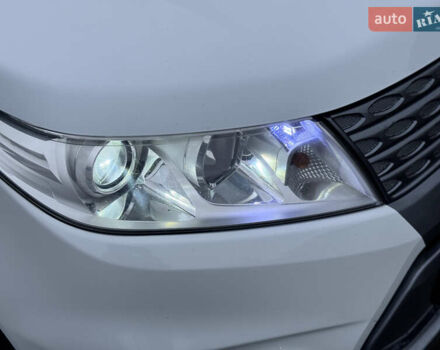 Білий Сузукі Вітара, об'ємом двигуна 1.59 л та пробігом 160 тис. км за 11500 $, фото 3 на Automoto.ua