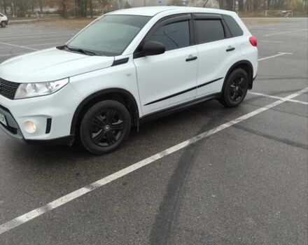 Білий Сузукі Вітара, об'ємом двигуна 1.59 л та пробігом 170 тис. км за 13800 $, фото 9 на Automoto.ua