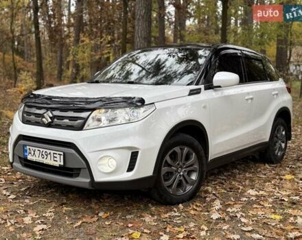 Сузукі Вітара 2017 у Києві на Automoto.ua Білий Сузукі Вітара, об'ємом двигуна 1.59 л та пробігом 61 тис. км за 16500 $, фото 11 на Automoto.ua