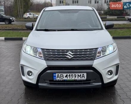 Белый Сузуки Витара, объемом двигателя 1.59 л и пробегом 171 тыс. км за 11500 $, фото 4 на Automoto.ua