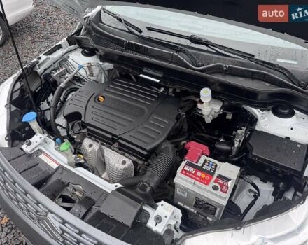 Белый Сузуки Витара, объемом двигателя 1.59 л и пробегом 171 тыс. км за 11500 $, фото 9 на Automoto.ua