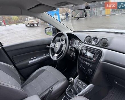 Білий Сузукі Вітара, об'ємом двигуна 1.59 л та пробігом 176 тис. км за 10800 $, фото 3 на Automoto.ua