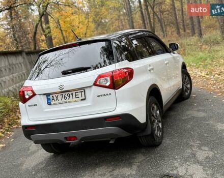 Сузукі Вітара 2017 у Києві на Automoto.ua Білий Сузукі Вітара, об'ємом двигуна 1.59 л та пробігом 61 тис. км за 16500 $, фото 7 на Automoto.ua