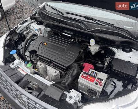 Білий Сузукі Вітара, об'ємом двигуна 1.59 л та пробігом 160 тис. км за 11500 $, фото 1 на Automoto.ua