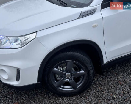 Білий Сузукі Вітара, об'ємом двигуна 1.59 л та пробігом 160 тис. км за 11500 $, фото 2 на Automoto.ua