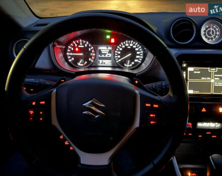 Белый Сузуки Витара, объемом двигателя 1.6 л и пробегом 79 тыс. км за 16999 $, фото 8 на Automoto.ua