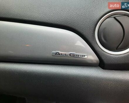 Белый Сузуки Витара, объемом двигателя 1.59 л и пробегом 71 тыс. км за 14999 $, фото 7 на Automoto.ua