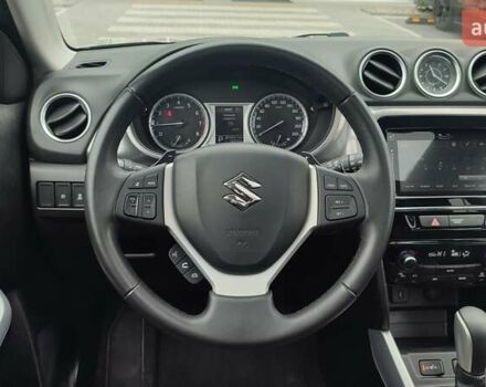 Белый Сузуки Витара, объемом двигателя 1.59 л и пробегом 80 тыс. км за 18280 $, фото 8 на Automoto.ua