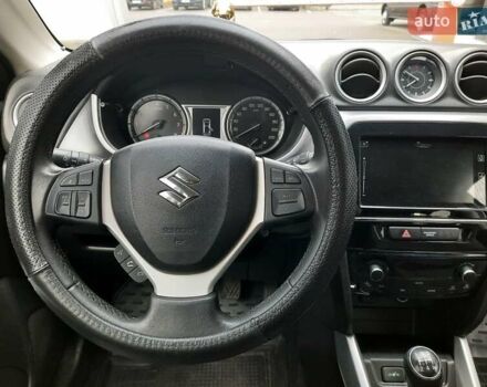 Белый Сузуки Витара, объемом двигателя 1.59 л и пробегом 71 тыс. км за 14999 $, фото 10 на Automoto.ua