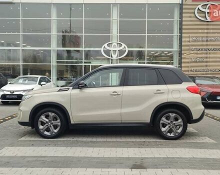 Белый Сузуки Витара, объемом двигателя 1.59 л и пробегом 80 тыс. км за 18280 $, фото 2 на Automoto.ua