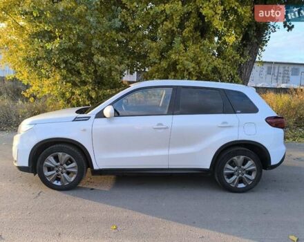 Білий Сузукі Вітара, об'ємом двигуна 1 л та пробігом 27 тис. км за 22000 $, фото 2 на Automoto.ua