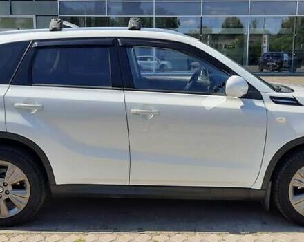 Белый Сузуки Витара, объемом двигателя 1 л и пробегом 62 тыс. км за 18500 $, фото 1 на Automoto.ua