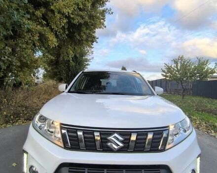 Білий Сузукі Вітара, об'ємом двигуна 1 л та пробігом 27 тис. км за 22000 $, фото 6 на Automoto.ua