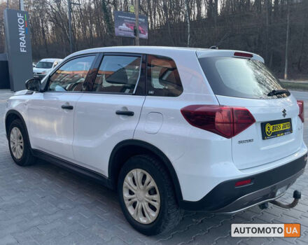 Белый Сузуки Витара, объемом двигателя 1 л и пробегом 114 тыс. км за 13300 $, фото 3 на Automoto.ua