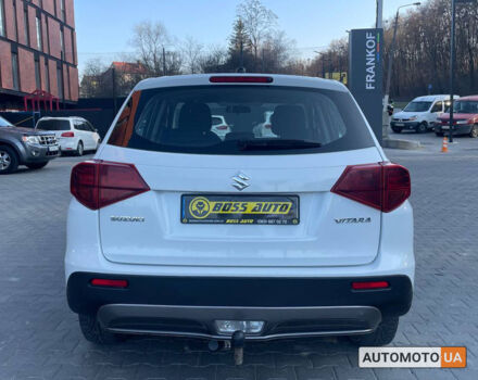 Белый Сузуки Витара, объемом двигателя 1 л и пробегом 114 тыс. км за 13300 $, фото 4 на Automoto.ua