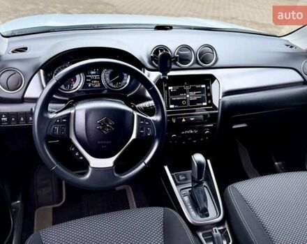 Белый Сузуки Витара, объемом двигателя 1.37 л и пробегом 52 тыс. км за 18300 $, фото 26 на Automoto.ua