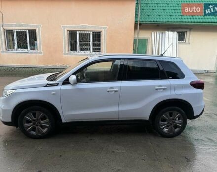 Белый Сузуки Витара, объемом двигателя 1.37 л и пробегом 149 тыс. км за 16400 $, фото 7 на Automoto.ua