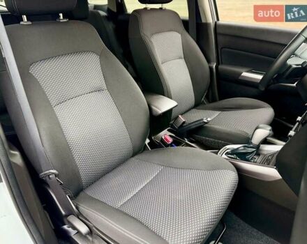 Белый Сузуки Витара, объемом двигателя 1.37 л и пробегом 52 тыс. км за 18300 $, фото 39 на Automoto.ua