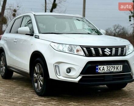 Белый Сузуки Витара, объемом двигателя 1.37 л и пробегом 52 тыс. км за 18300 $, фото 1 на Automoto.ua