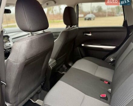 Белый Сузуки Витара, объемом двигателя 1.37 л и пробегом 52 тыс. км за 18300 $, фото 41 на Automoto.ua