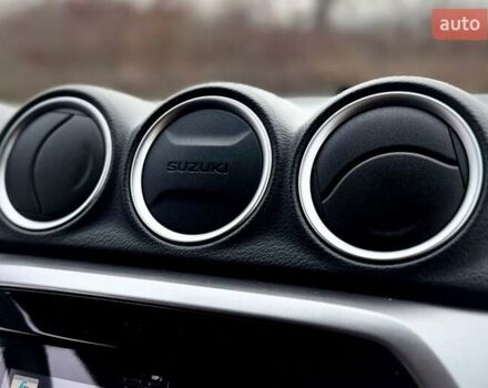 Белый Сузуки Витара, объемом двигателя 1.37 л и пробегом 52 тыс. км за 18300 $, фото 22 на Automoto.ua