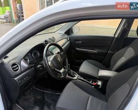 Белый Сузуки Витара, объемом двигателя 1.37 л и пробегом 149 тыс. км за 16400 $, фото 13 на Automoto.ua