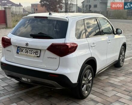 Белый Сузуки Витара, объемом двигателя 1.37 л и пробегом 112 тыс. км за 16800 $, фото 4 на Automoto.ua