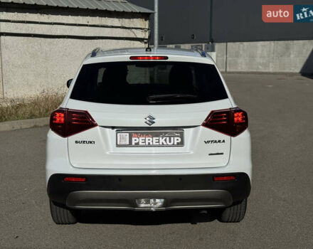Сузуки Витара 2020 в Киеве на Automoto.ua Белый Сузуки Витара, объемом двигателя 1.37 л и пробегом 25 тыс. км за 18999 $, фото 3 на Automoto.ua
