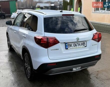Белый Сузуки Витара, объемом двигателя 1.37 л и пробегом 149 тыс. км за 16400 $, фото 6 на Automoto.ua