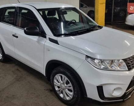 Білий Сузукі Вітара, об'ємом двигуна 1.59 л та пробігом 107 тис. км за 16200 $, фото 5 на Automoto.ua