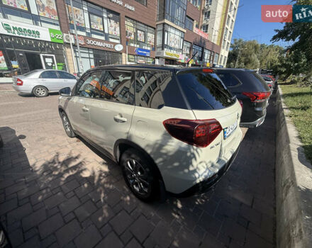 Сузуки Витара 2022 в Софіївська Борщагівка на Automoto.ua Белый Сузуки Витара, объемом двигателя 1.59 л и пробегом 68 тыс. км за 20500 $, фото 9 на Automoto.ua