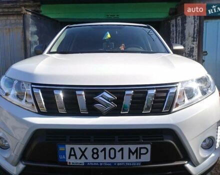 Белый Сузуки Витара, объемом двигателя 1.59 л и пробегом 12 тыс. км за 19375 $, фото 1 на Automoto.ua