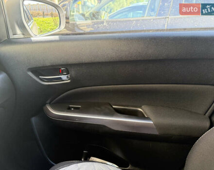 Сузуки Витара 2022 в Софіївська Борщагівка на Automoto.ua Белый Сузуки Витара, объемом двигателя 1.59 л и пробегом 68 тыс. км за 20500 $, фото 7 на Automoto.ua