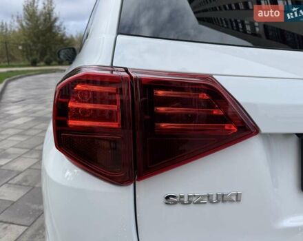 Білий Сузукі Вітара, об'ємом двигуна 1.59 л та пробігом 20 тис. км за 22800 $, фото 5 на Automoto.ua