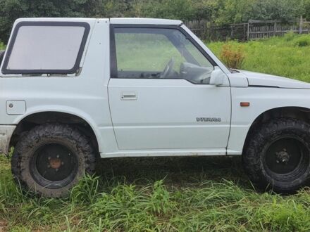 Сузуки Витара 1997 в Житомире на Automoto.ua Белый Сузуки Витара, объемом двигателя 1.6 л и пробегом 265 тыс. км за 3900 $, фото 1 на Automoto.ua