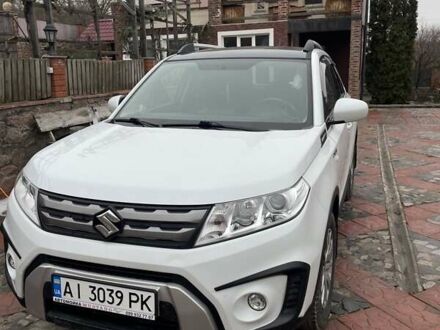 Сузуки Витара 2016 в Киеве на Automoto.ua Белый Сузуки Витара, объемом двигателя 1.59 л и пробегом 150 тыс. км за 15100 $, фото 1 на Automoto.ua
