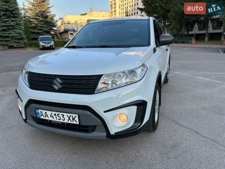 Белый Сузуки Витара, объемом двигателя 1.6 л и пробегом 77 тыс. км за 16500 $, фото 1 на Automoto.ua