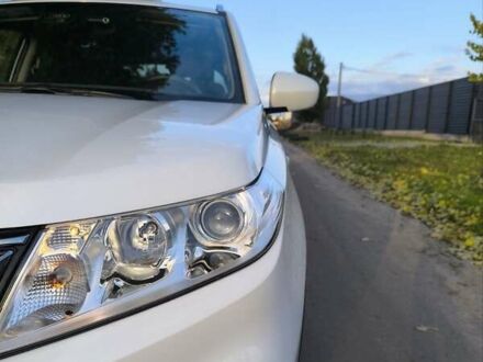 Сузуки Витара 2019 в Черкассах на Automoto.ua Белый Сузуки Витара, объемом двигателя 1 л и пробегом 27 тыс. км за 22000 $, фото 1 на Automoto.ua
