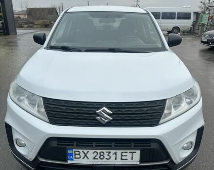Белый Сузуки Витара, объемом двигателя 1 л и пробегом 105 тыс. км за 11700 $, фото 1 на Automoto.ua