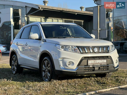 Сузуки Витара 2019 в Одессе на Automoto.ua Белый Сузуки Витара, объемом двигателя 1 л и пробегом 27 тыс. км за 14900 $, фото 1 на Automoto.ua