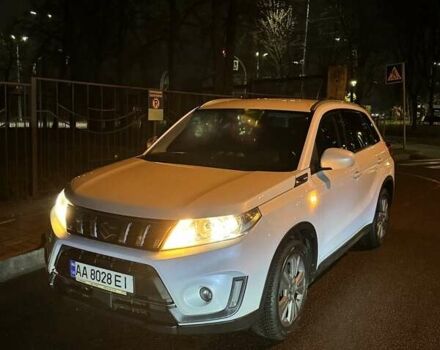 Белый Сузуки Витара, объемом двигателя 1 л и пробегом 120 тыс. км за 13500 $, фото 1 на Automoto.ua