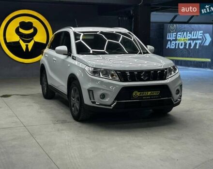 Белый Сузуки Витара, объемом двигателя 1.4 л и пробегом 52 тыс. км за 18500 $, фото 1 на Automoto.ua