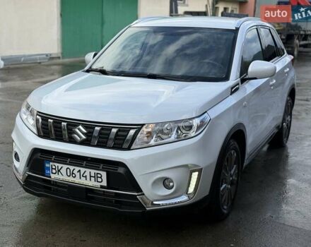 Білий Сузукі Вітара, об'ємом двигуна 1.37 л та пробігом 149 тис. км за 16400 $, фото 1 на Automoto.ua