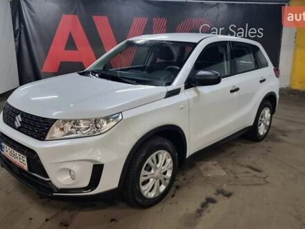 Білий Сузукі Вітара, об'ємом двигуна 1.59 л та пробігом 107 тис. км за 16200 $, фото 1 на Automoto.ua