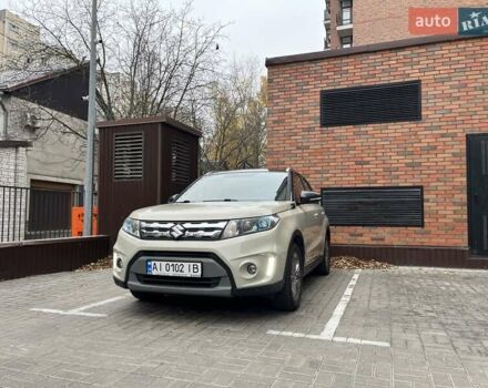 Бежевый Сузуки Витара, объемом двигателя 1.59 л и пробегом 175 тыс. км за 16000 $, фото 2 на Automoto.ua